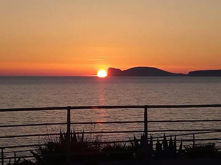 Il Tramonto Balaguer Apartment Alghero Luaran gambar